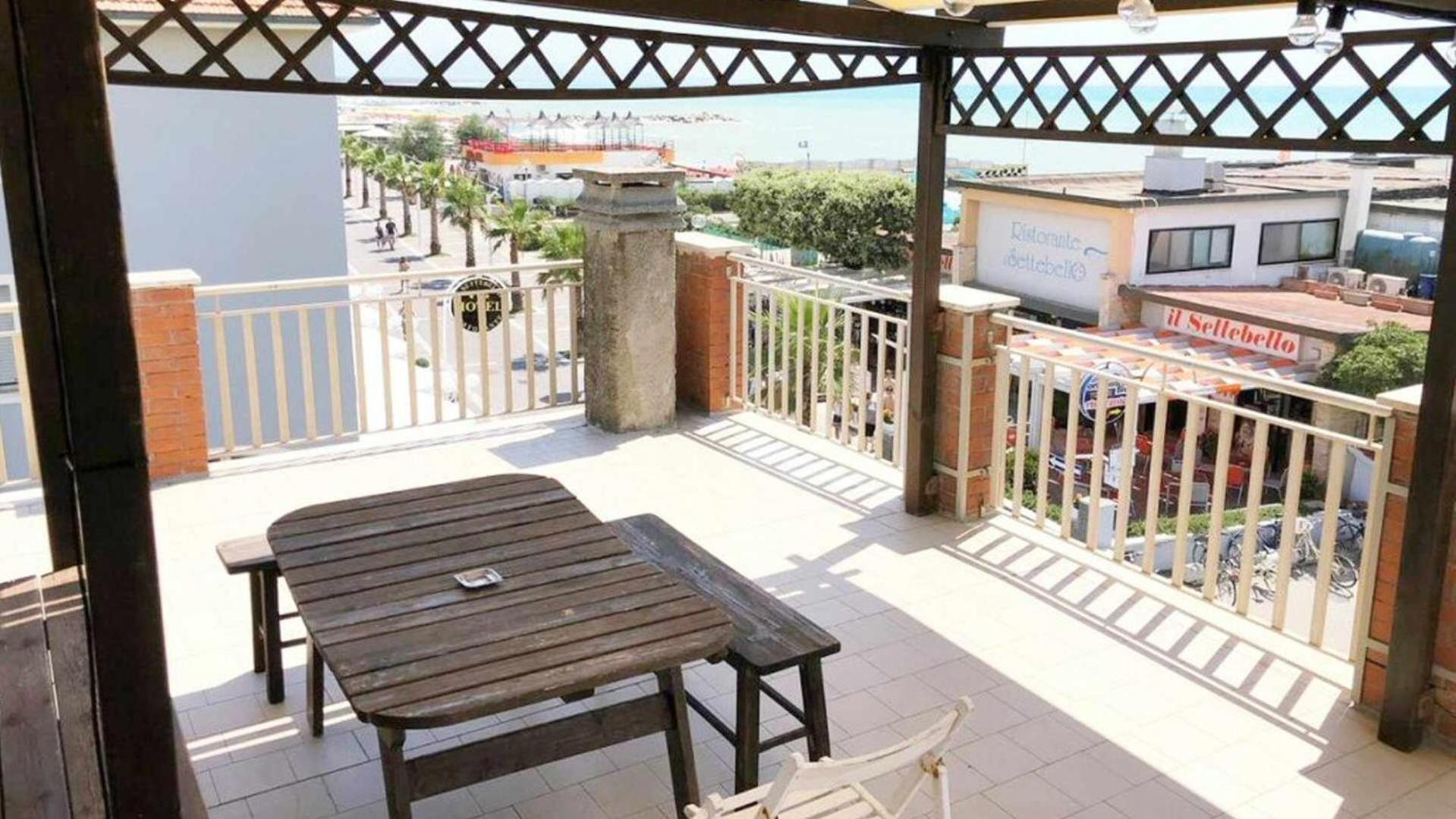 Appartamento Villino Mirella Marina di Cecina Esterno foto